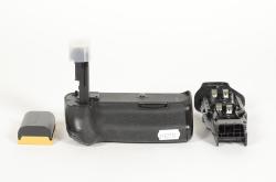 FOTOGRAFIA - Accessori - Batterie, Pile e Accessori - Battery Grip e Battery Pack 8982778 Battery Grip x 5D Mark III + LP-E6 compatibile